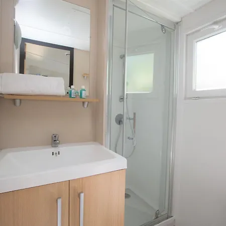 Camping Le Pre Des Moines Gouvieux Room photo